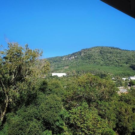 Suites Vale Das Montanhas Gramado Exterior photo